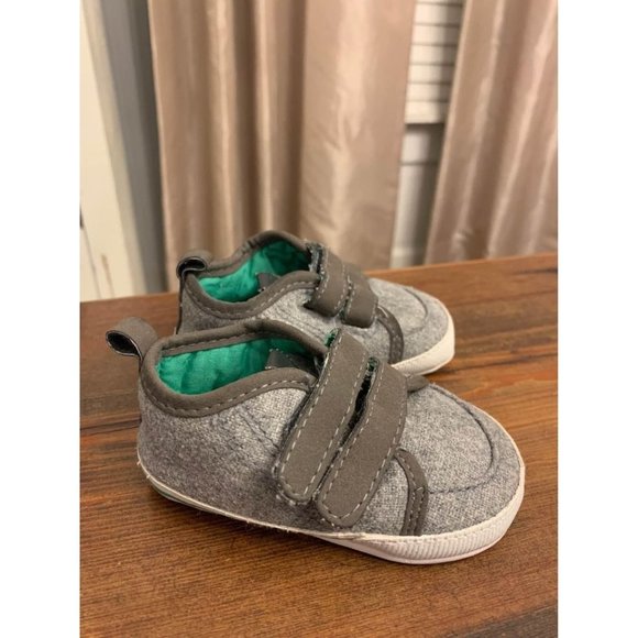 Carter’s 3-6 months Velcro baby shoes, excellent used condition - Picture 5 of 8